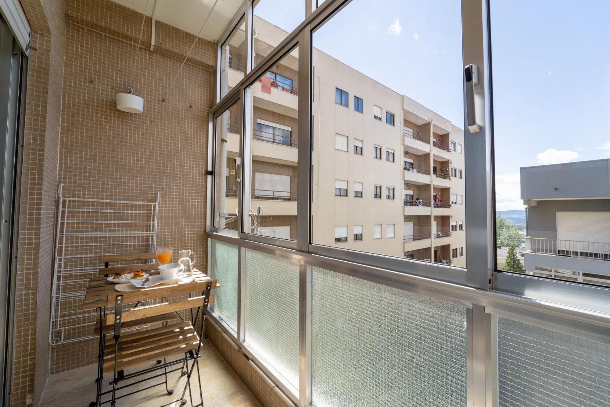 Alvares Araújo - Apartamento Familiar perto da Estação de Comboios Braga Exterior foto